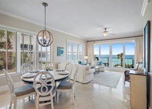 vacation rental dining and living area overlooking Gulf of Mexico